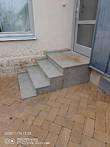 Obložení schodů kamenným obkladem Unhošť