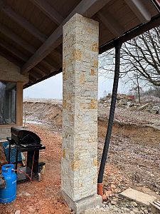 Realizace pískovcových obkladů budov, obložení soklu, zdí a bazénových zídek Královéhradecko