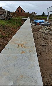 Realizace schodů a opěrných zdí z kamene v Letohradu